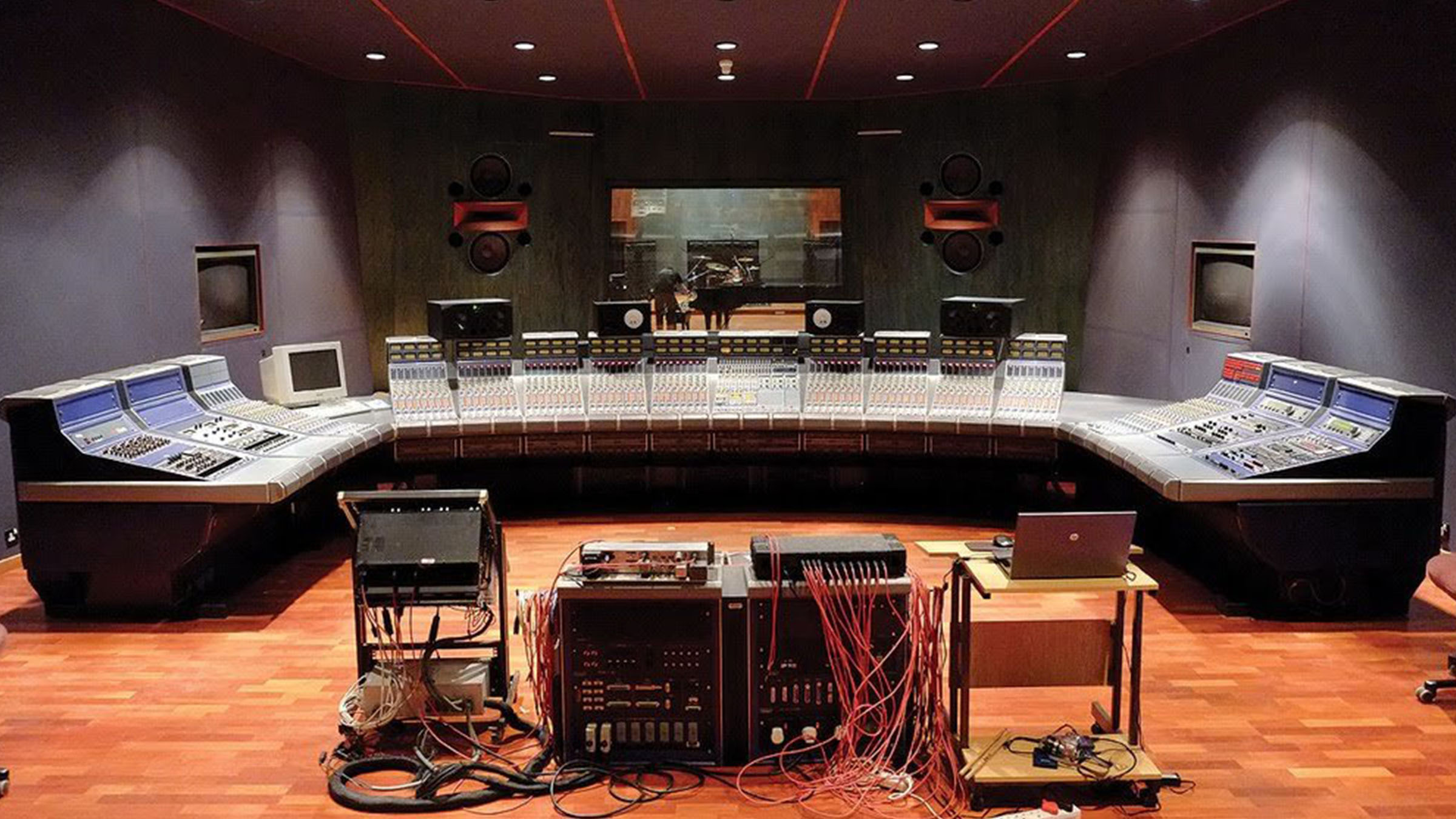Focusrite Studio Console #5