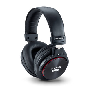 Focusrite Scarlett 2i2 Studio Headphones