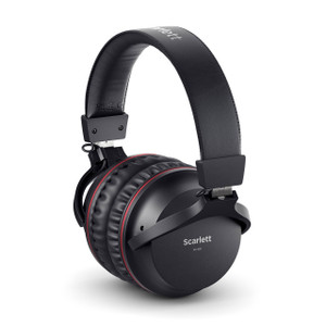Focusrite Scarlett Solo Studio 4th Generation - Refurbished Headphones